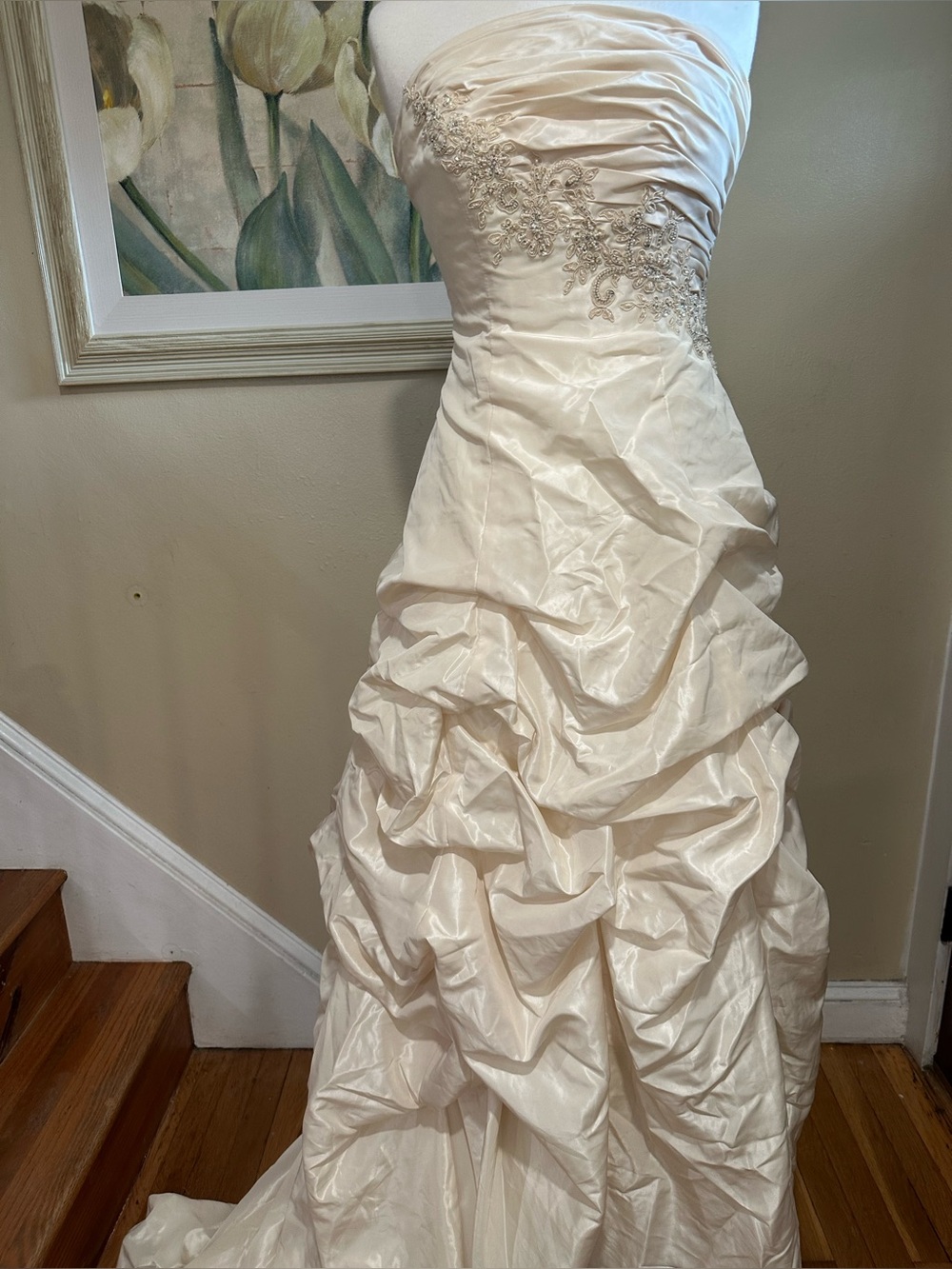 Davids Bridal Ivory Champagne Ruched lace Strapless Wedding Dress Sz 8 - Picture 2 of 16
